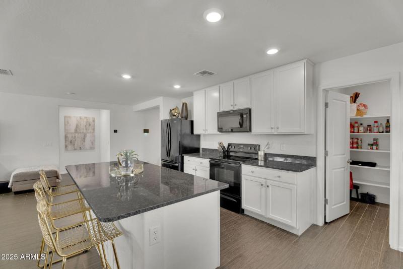 18437 E El Buho Pequeno