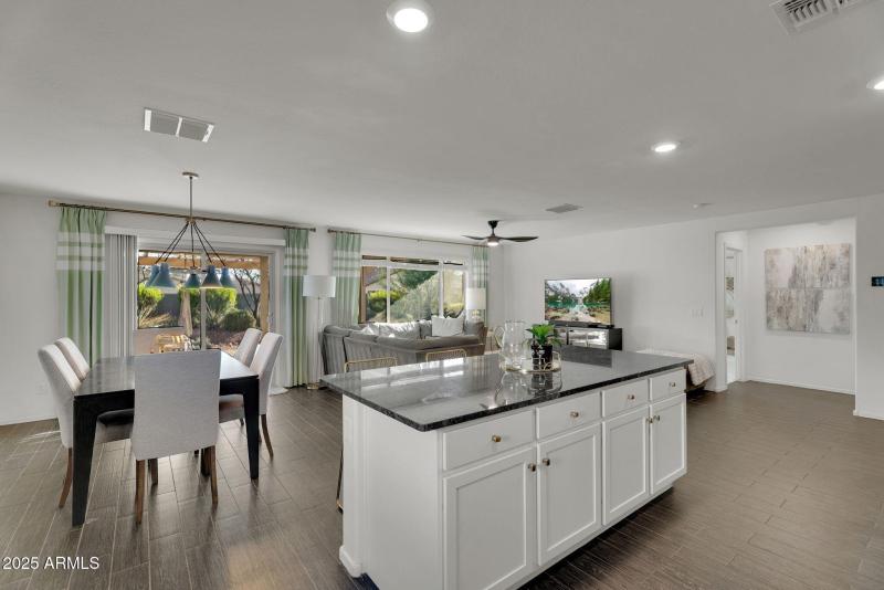 18437 E El Buho Pequeno