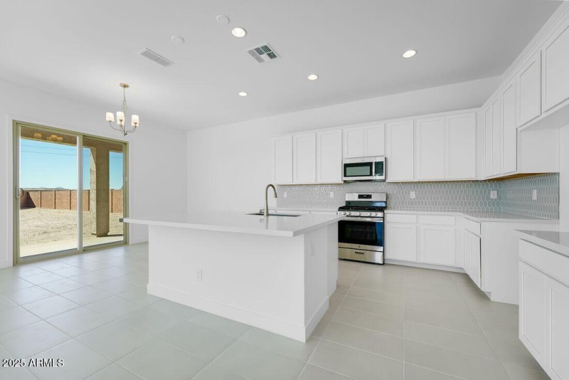 38028 N BRIDLEWOOD Lane - Ready Now!