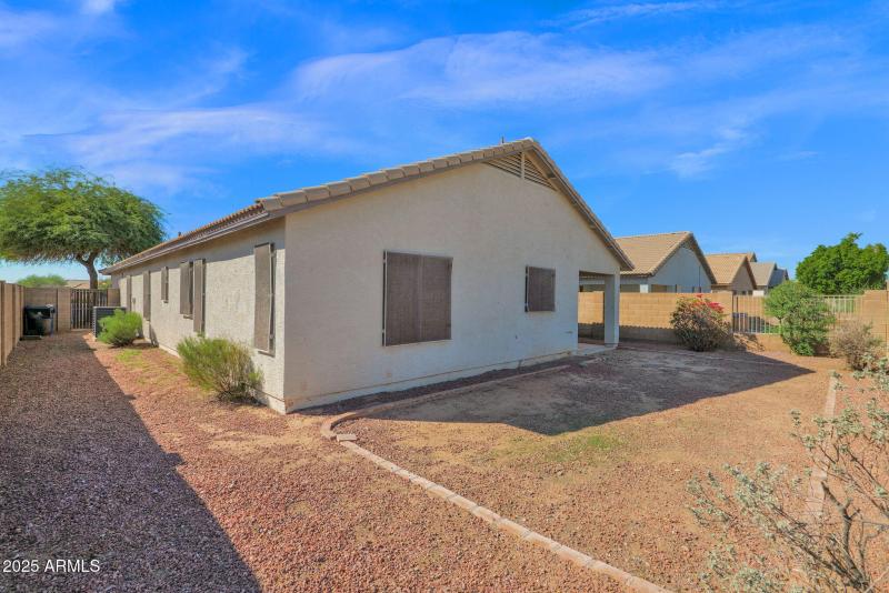 29-web-or-mls-P1326098