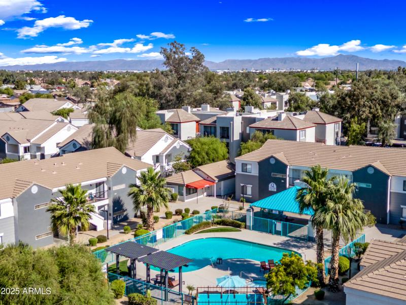 23EVA-3065N67A-ocupix-Comm-G-SS