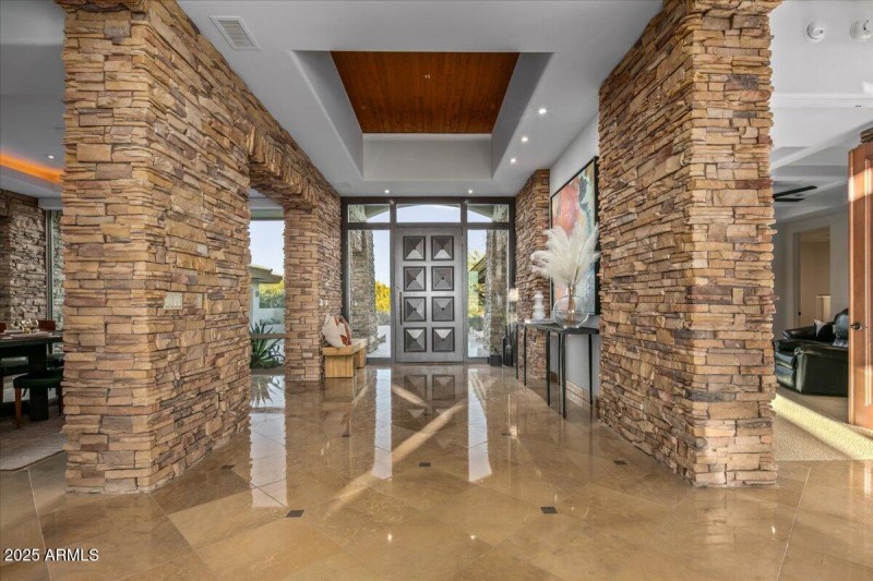 011-Entry ~ Foyer