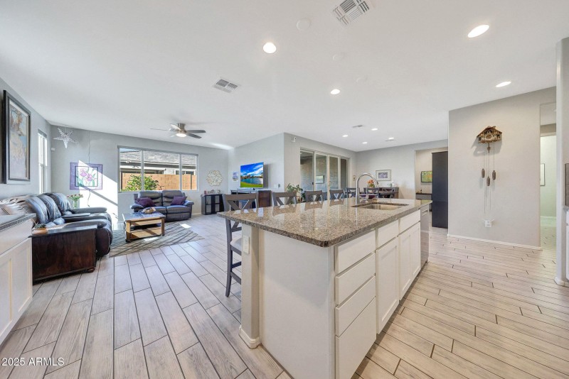 Granite counters too