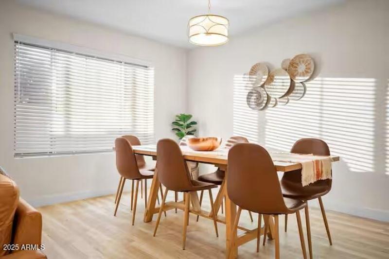 Dining 2