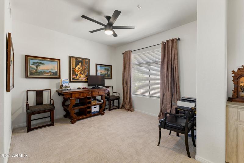 25-8100 E Camelback Rd