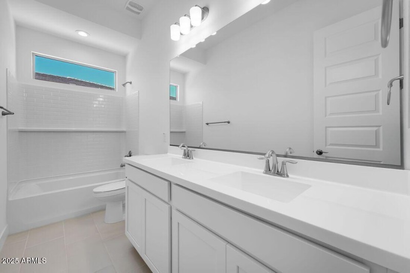 4068 E BRITTLEBUSH Lane - Ready Now!