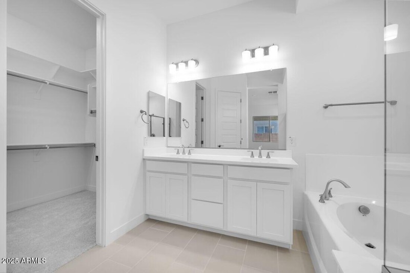 4068 E BRITTLEBUSH Lane - Ready Now!