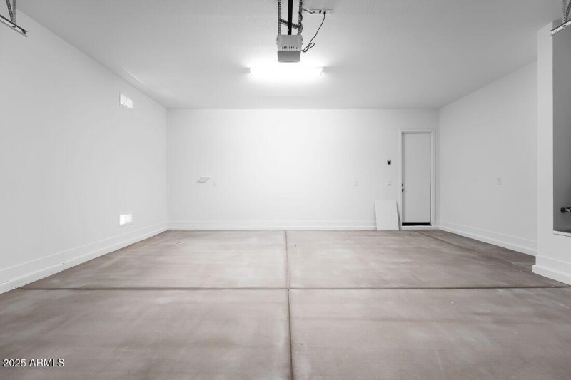 4068 E BRITTLEBUSH Lane - Ready Now!