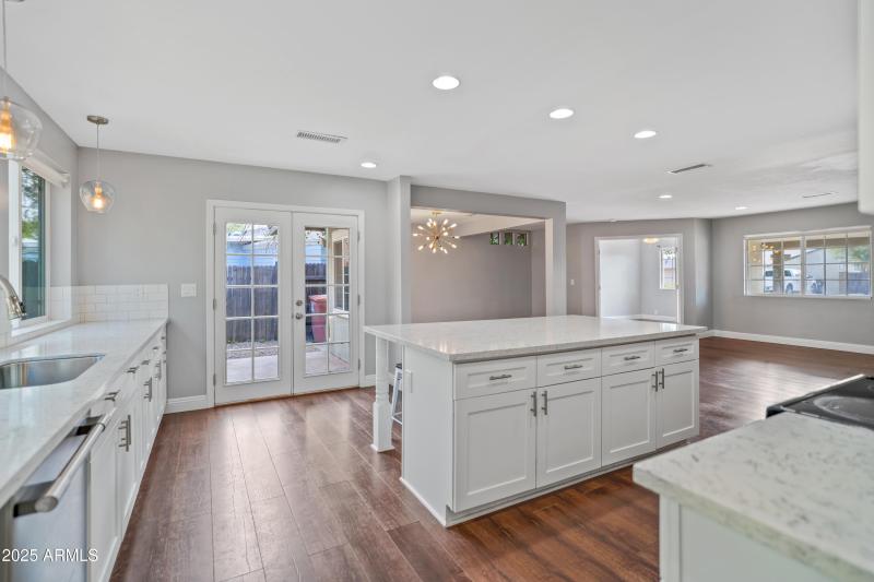 2816 N 70TH ST, Scottsdale, AZ 85257