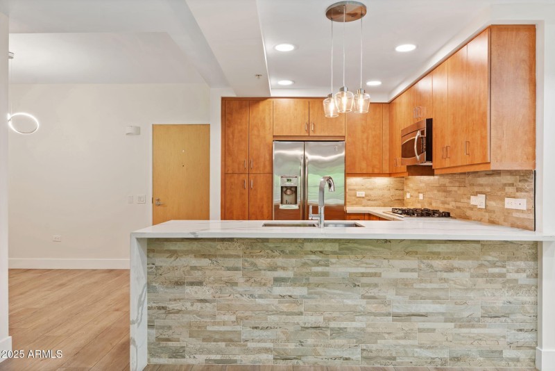 7-web-or-mls-DSC_2007