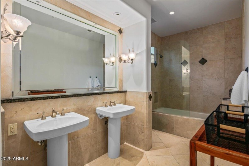 058-Guest House Bath