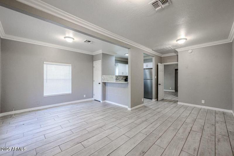 20241230230520499489000000-o