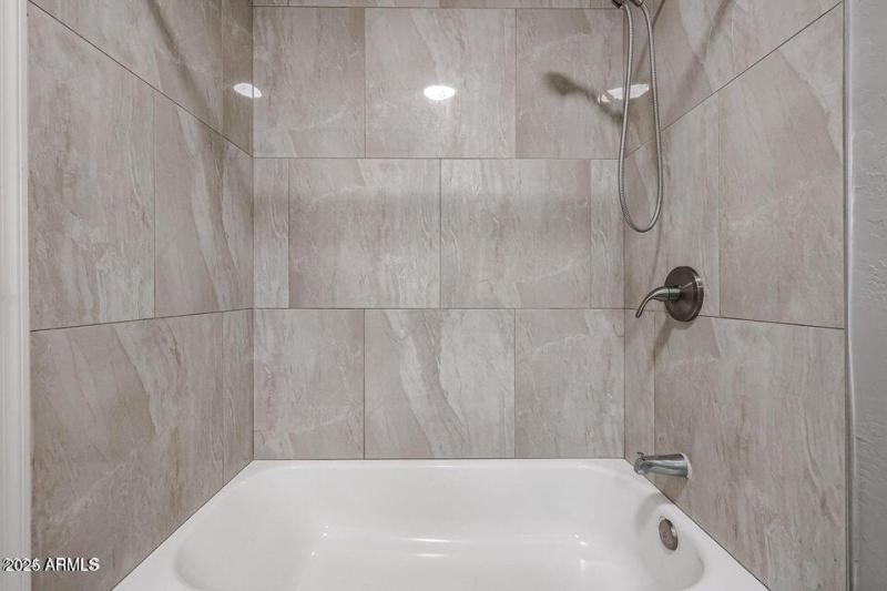 20241230230527257868000000-o