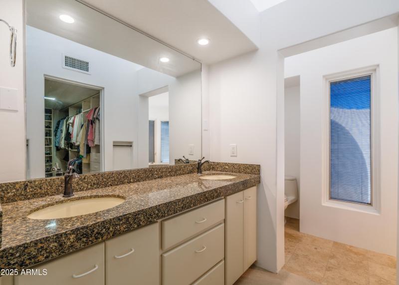 Listings_2014_SmoketreeDr_Images-49