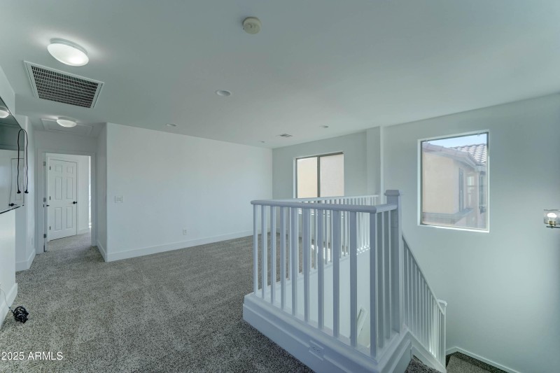 4933 N 108th AVE-16