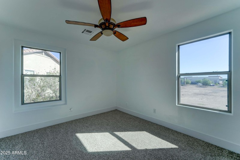 4933 N 108th AVE-22