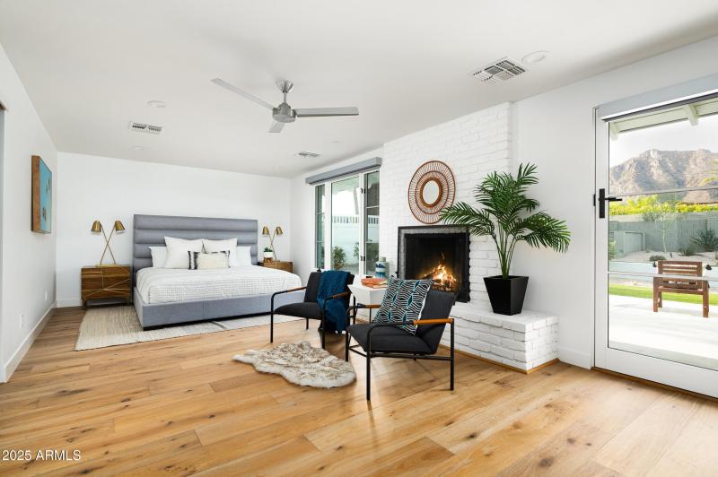 5816 E Calle Del Media-33