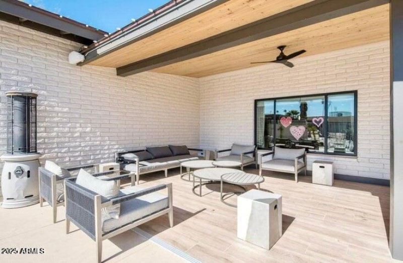 305 Community Outside