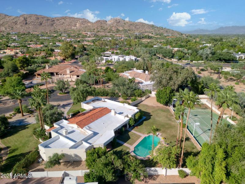 Mummy Mountain view corridor