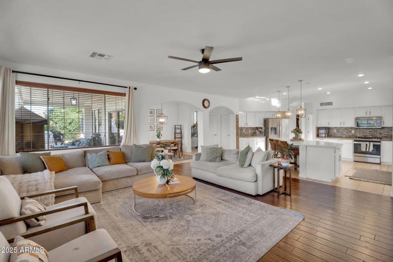 9-web-or-mls-Fruitvale-16