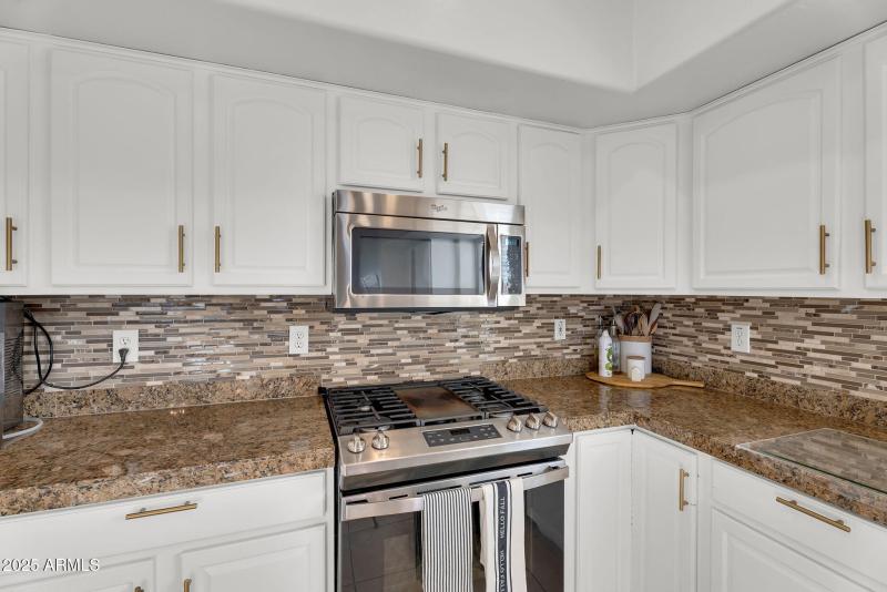 12-web-or-mls-Fruitvale-13