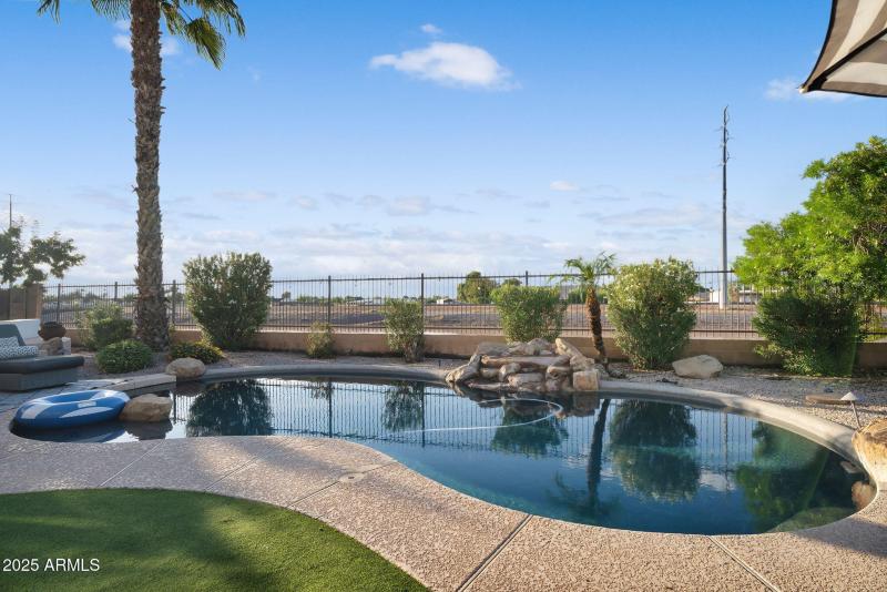 49-web-or-mls-Fruitvale-52