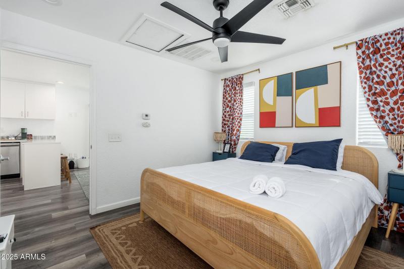 2811 W Rosewood Dr - 53