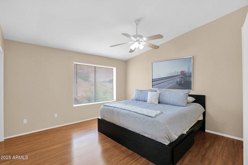 y15-web-or-mls-P1326901