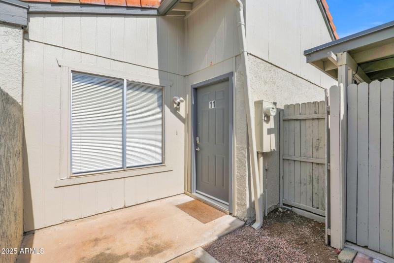 y33-web-or-mls-P1326927