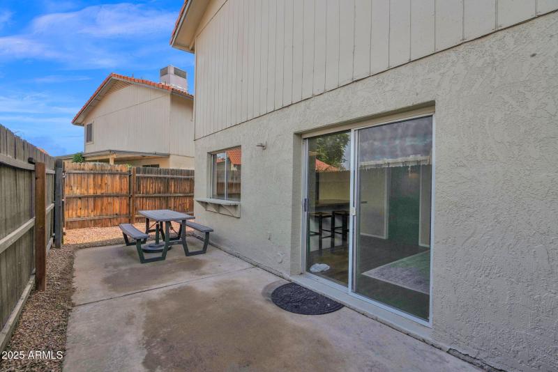 y30-web-or-mls-P1326924