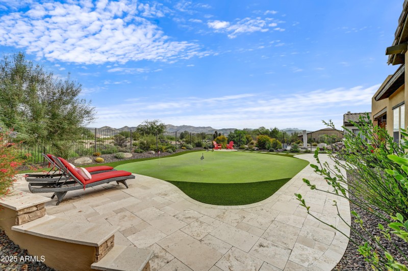 25-Backyard View
