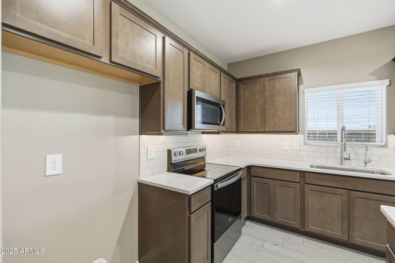 16-web-or-mls-Horro-16