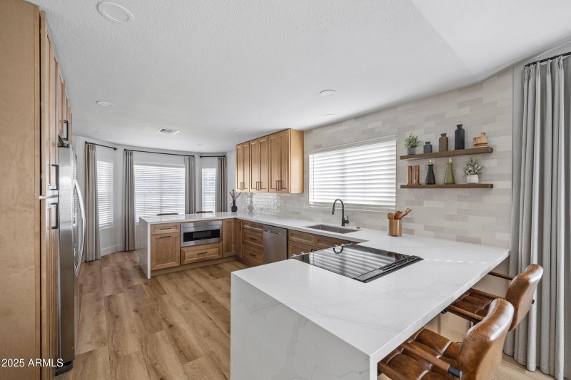 18036 N 13th St-10