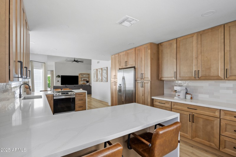18036 N 13th St-16
