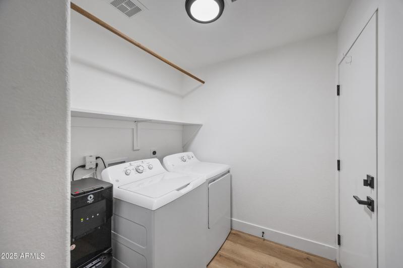18036 N 13th St-31
