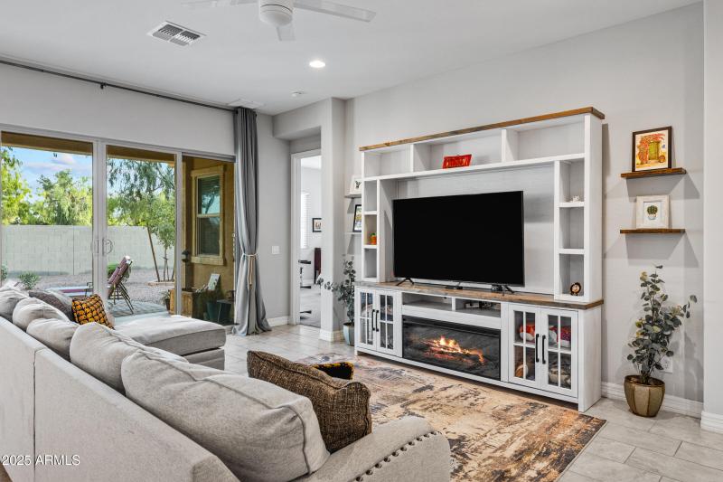 42211 W Cribbage Rd-7