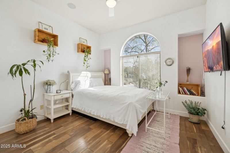 Secondary Bedroom