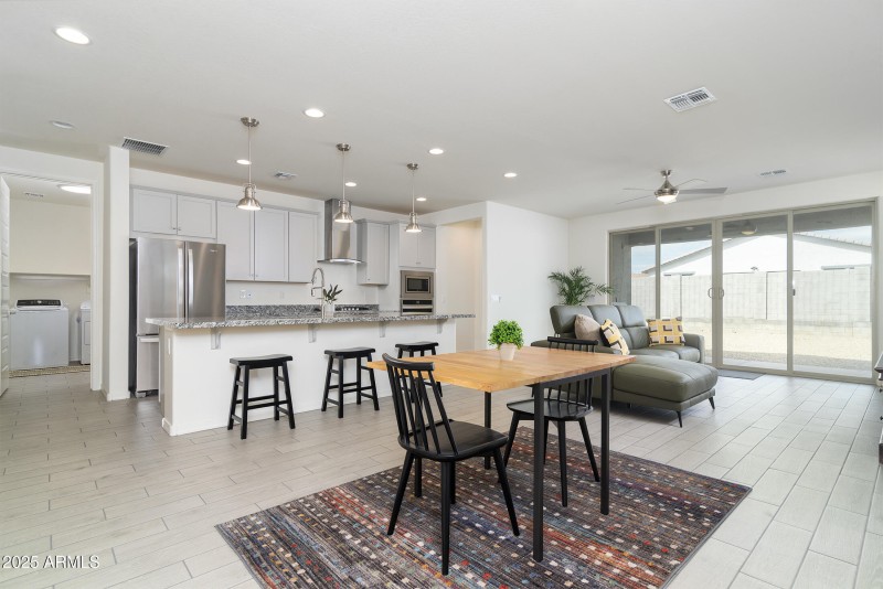 Open floor plan!!