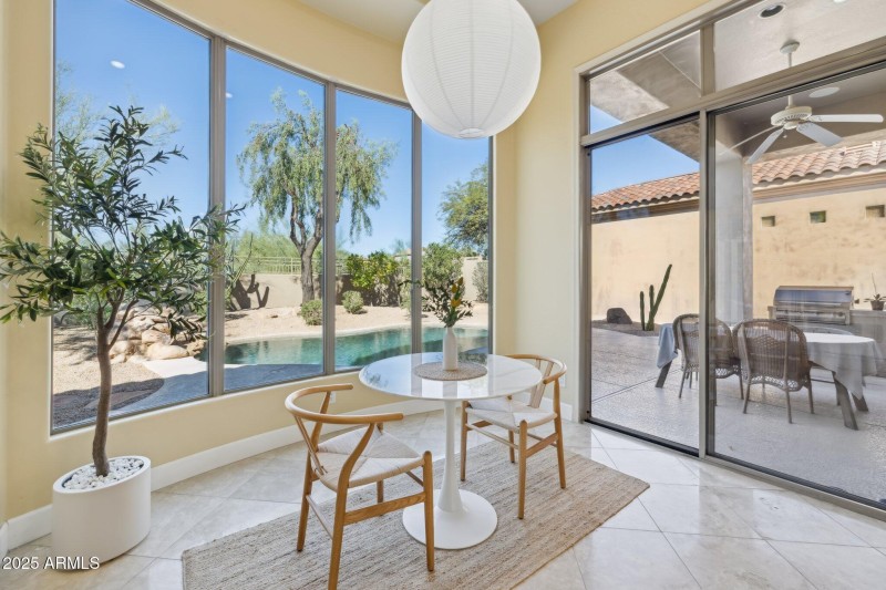 Breakfast Nook