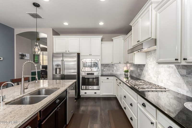 Kitchen w/Stone Count Tops
