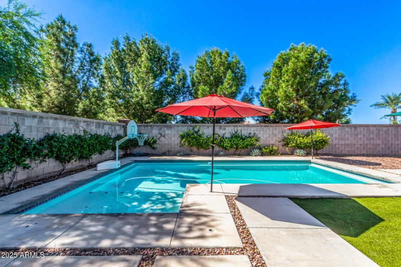 Sparkling Pool