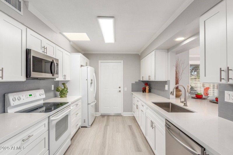 14 Brookside