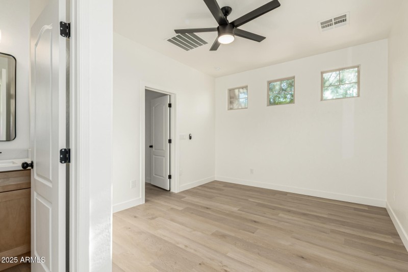 27 - Pasture Canyon 1033