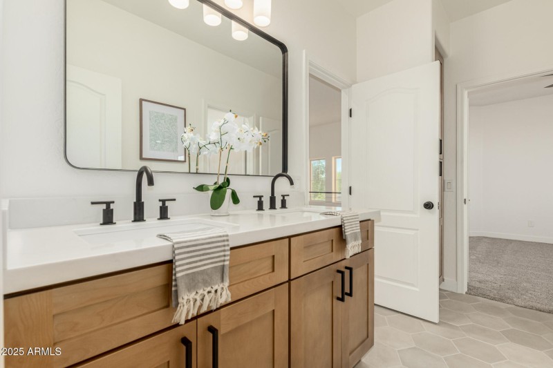 34 - Pasture Canyon 1033