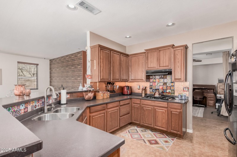 14 Whitton