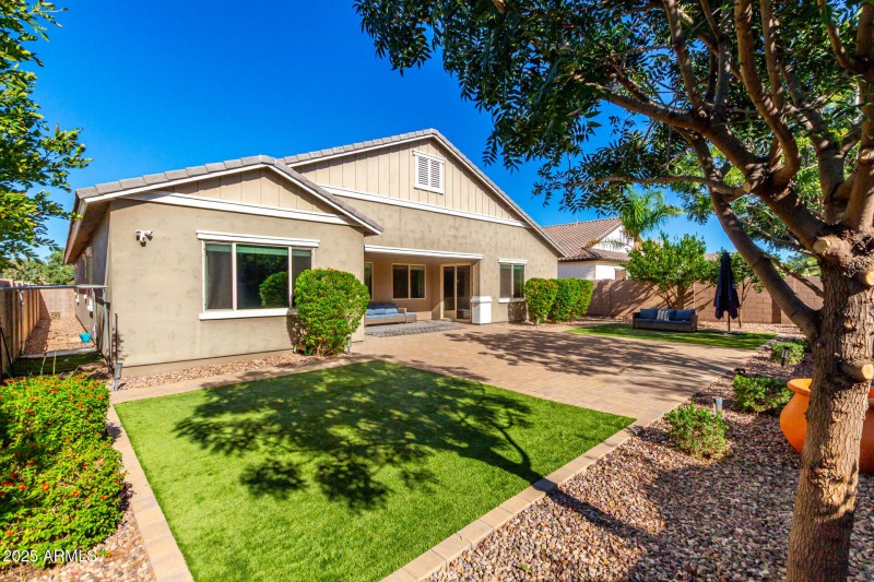 9520 Sq ft Lot