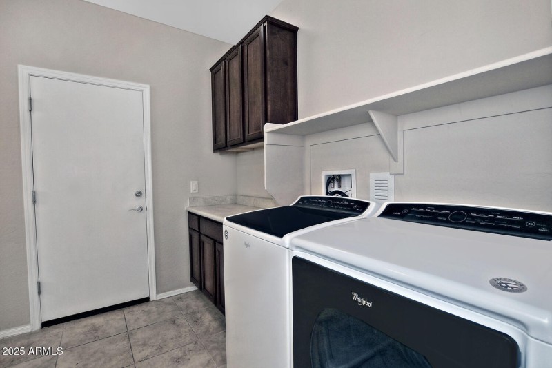 5814 W Cactus Wren Way-large-034-031-Lau