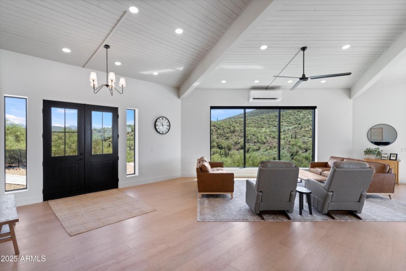 11-Entryway to Living