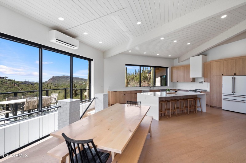 26-Dining to Kitchen