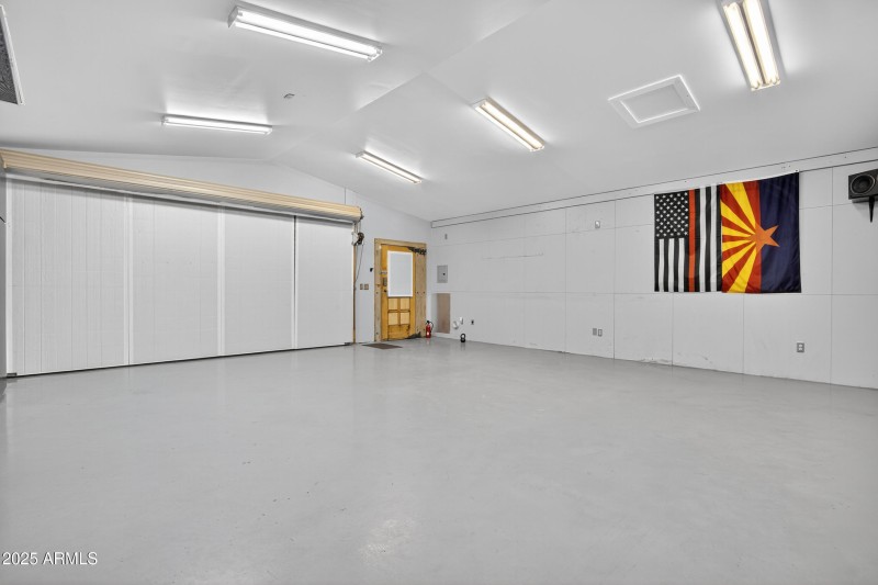 Detached Shop/Garage Interior
